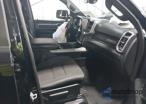 2021 Ram 1500 Big Horn 4X2 6'4 Box z USA, uszkodzony, nr VIN 1C6RREBT2MN807265